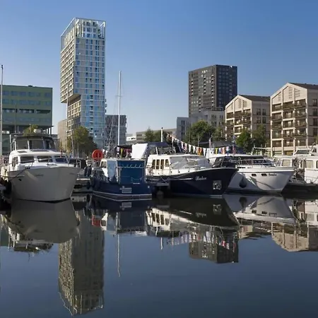 Huswell - Beautiful In The Heart Of Anvers
